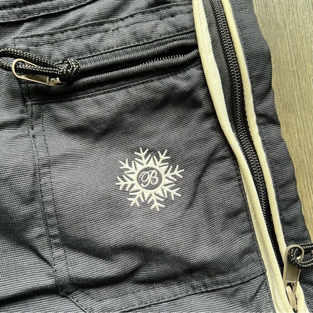 Betty Rides Women’s Ski Pants Snowboard Gear Black Off White Size Medium - Picture 10 of 13